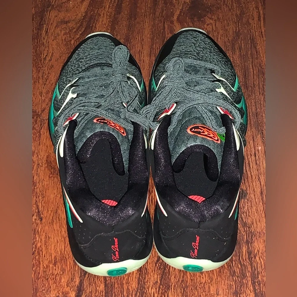 Nike size 13 KD basketball shoes
